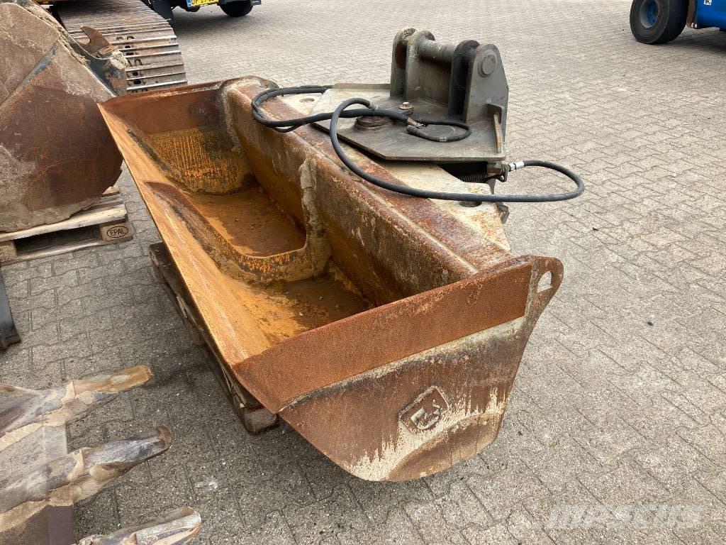 Komatsu PC 130-6K Pásové rýpadlá