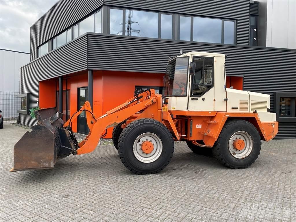 Schaeff SKS 661 Kolesové nakladače