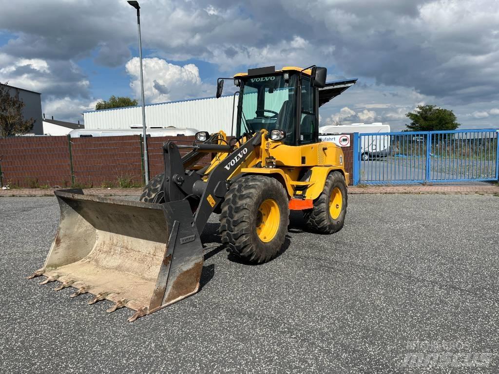 Volvo L 35 GS Šmykom riadené nakladače