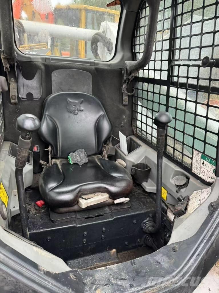 Bobcat T 770 Pásové nakladače