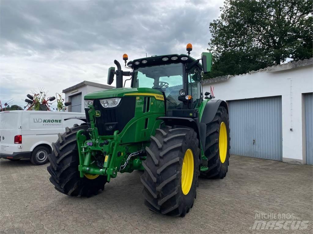 John Deere 6R 215 Traktory