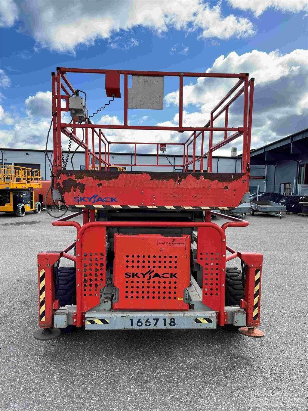 SkyJack SJ 9241 Nožnicové zdvíhacie plošiny