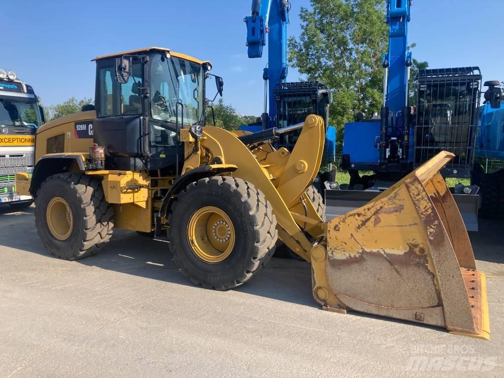 CAT 926M Kolesové nakladače