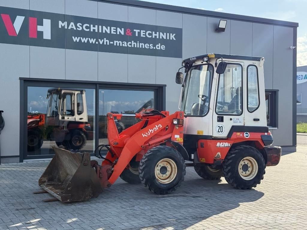 Kubota R 420 Kolesové nakladače