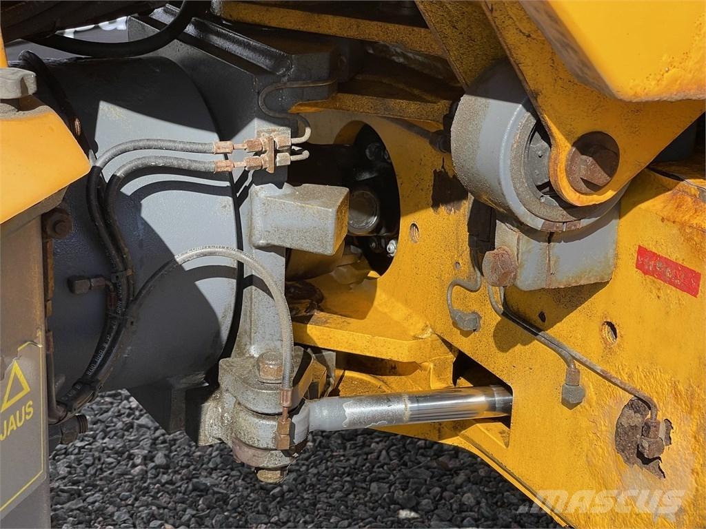 Wille 655C Kompaktné traktory