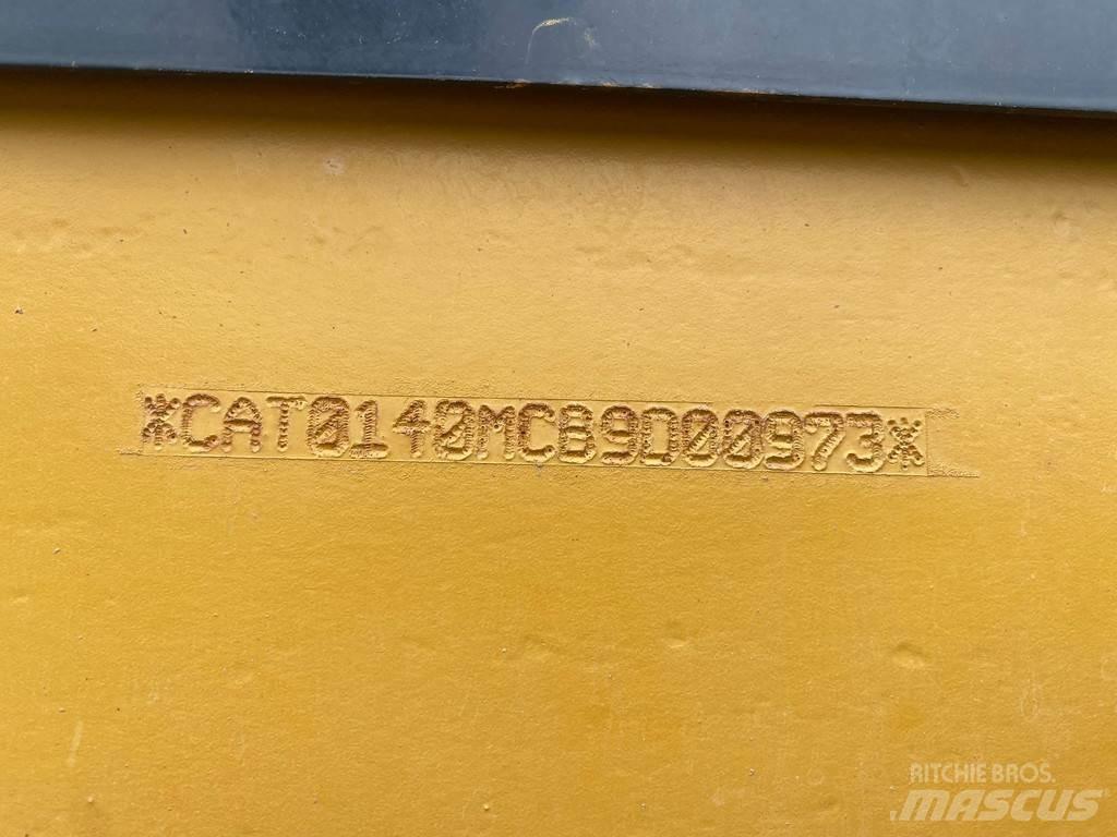 CAT 140M Grejdery