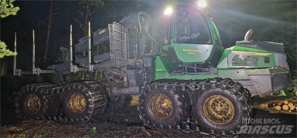 John Deere 1010G Lesné traktory