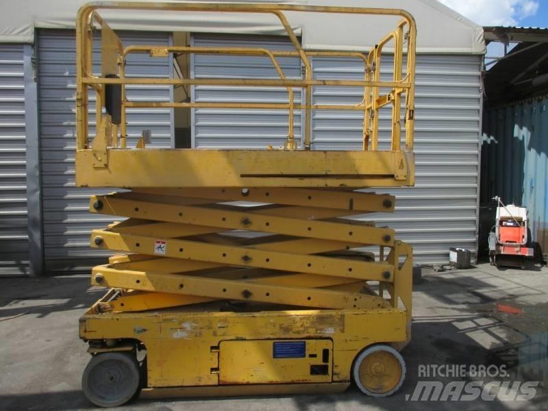 Genie GS 2646 Nožnicové zdvíhacie plošiny