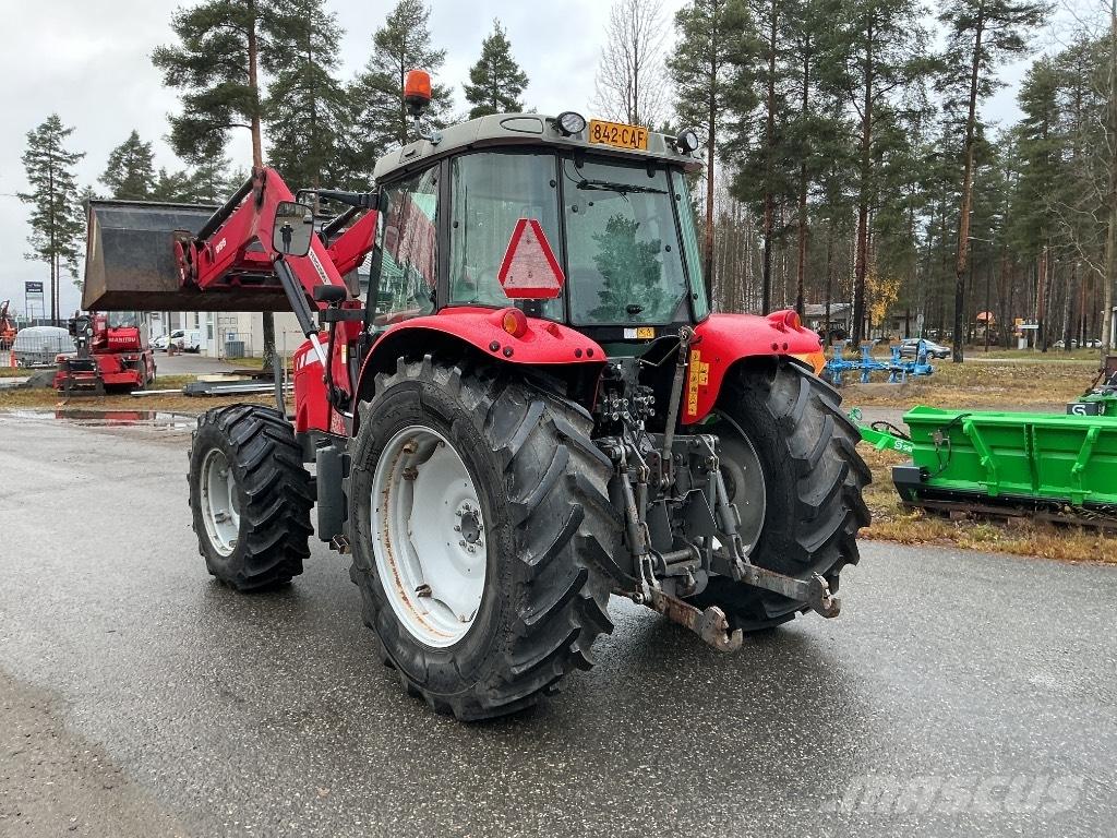 Massey Ferguson 5465 Traktory