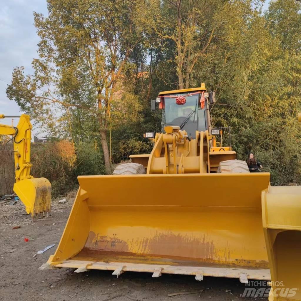 CAT 966 H Kolesové nakladače