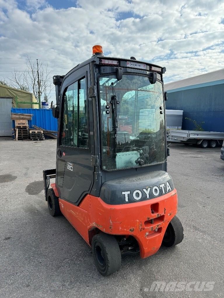 Toyota 8FBM20T Akumulátorové vozíky