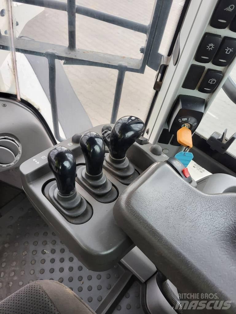 Volvo L 110 H Kolesové nakladače