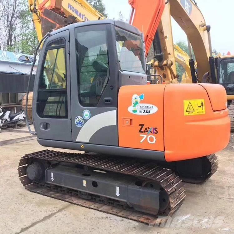 Hitachi ZX70 Midi rýpadlá 7 t - 12 t