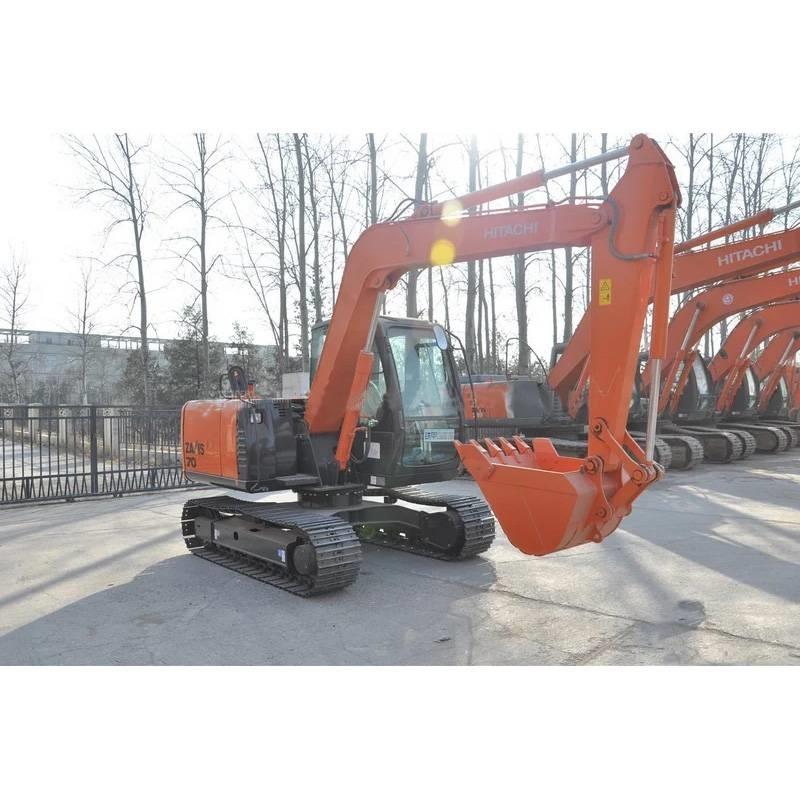 Hitachi ZX70 Midi rýpadlá 7 t - 12 t
