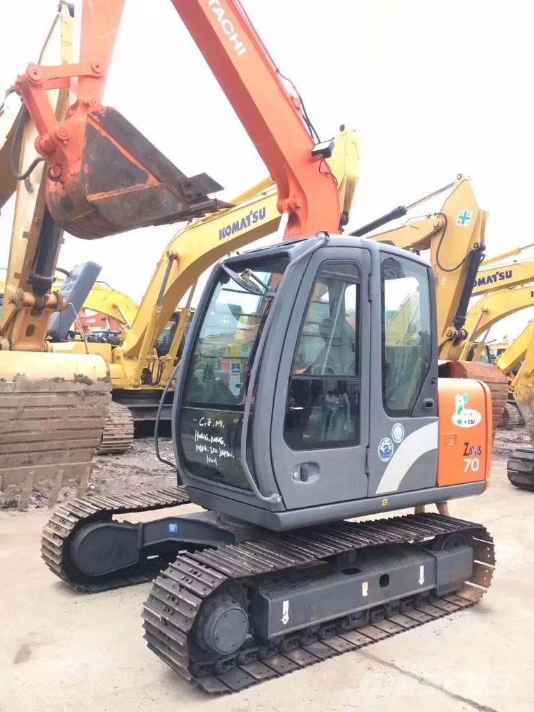 Hitachi ZX70 Midi rýpadlá 7 t - 12 t