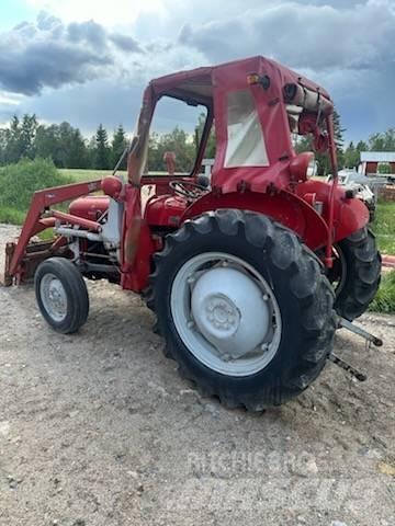 Massey Ferguson 35 Traktory