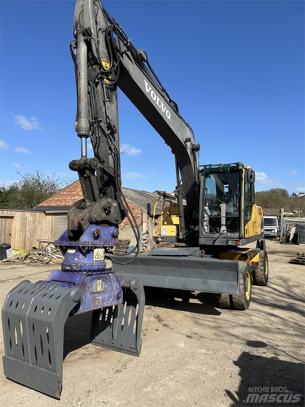  Excavator Volvo Kolesové rýpadlá