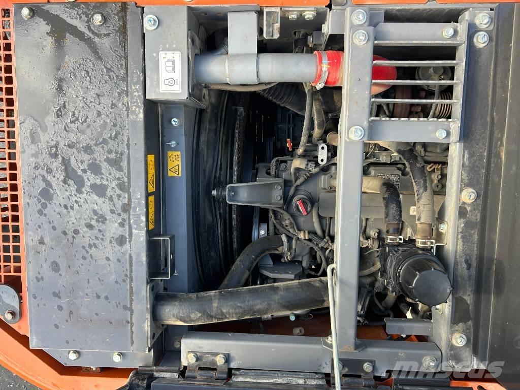 Hitachi ZX 130-6 Pásové rýpadlá