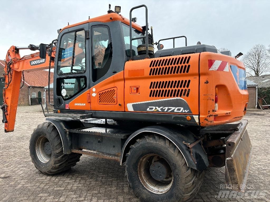 Doosan DX 170 W Kolesové rýpadlá