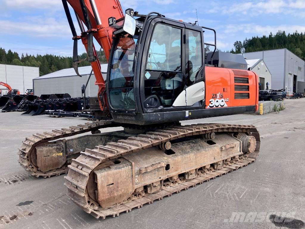 Hitachi ZX 300 LC-6 Pásové rýpadlá