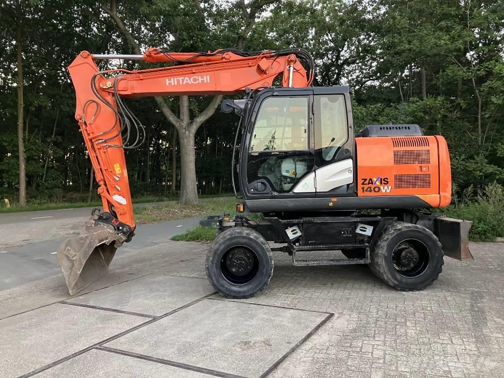 Hitachi ZX140-5B Kolesové rýpadlá