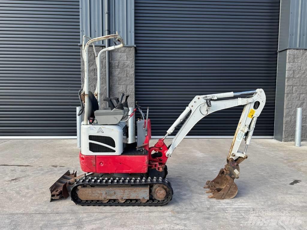 Takeuchi TB 210 R Mini rýpadlá < 7t