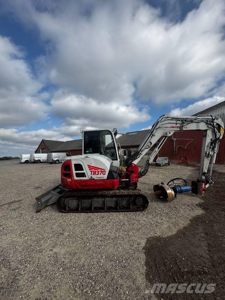 Takeuchi TB 370 Pásové rýpadlá