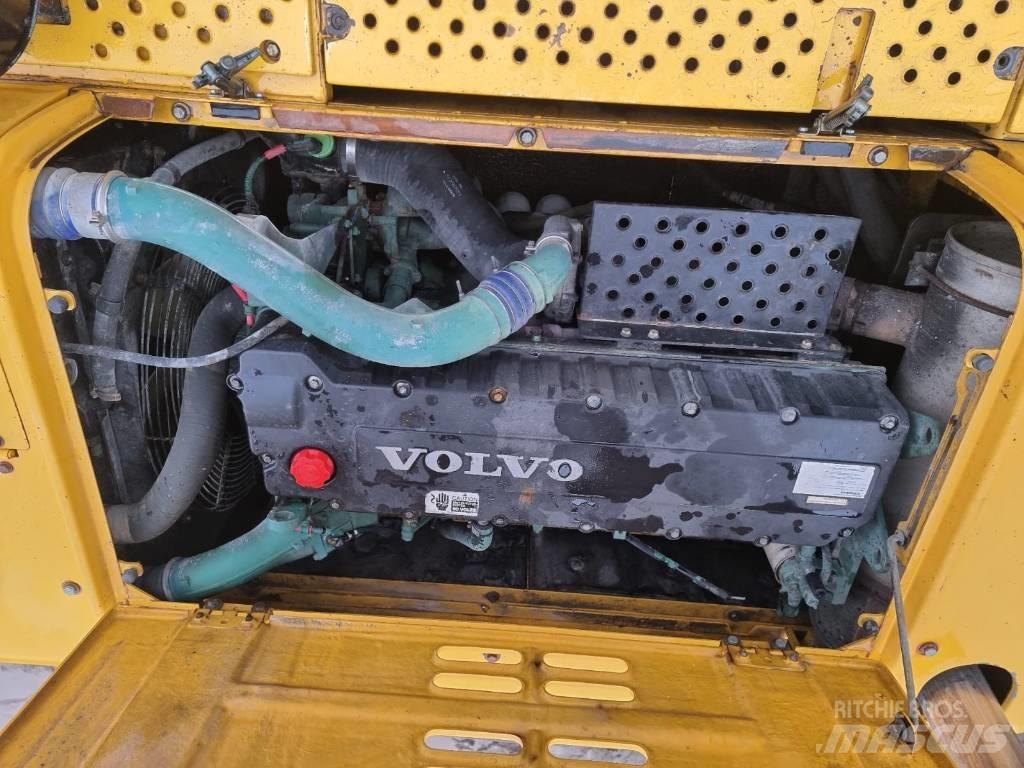 Volvo EC 460 B LC Pásové rýpadlá