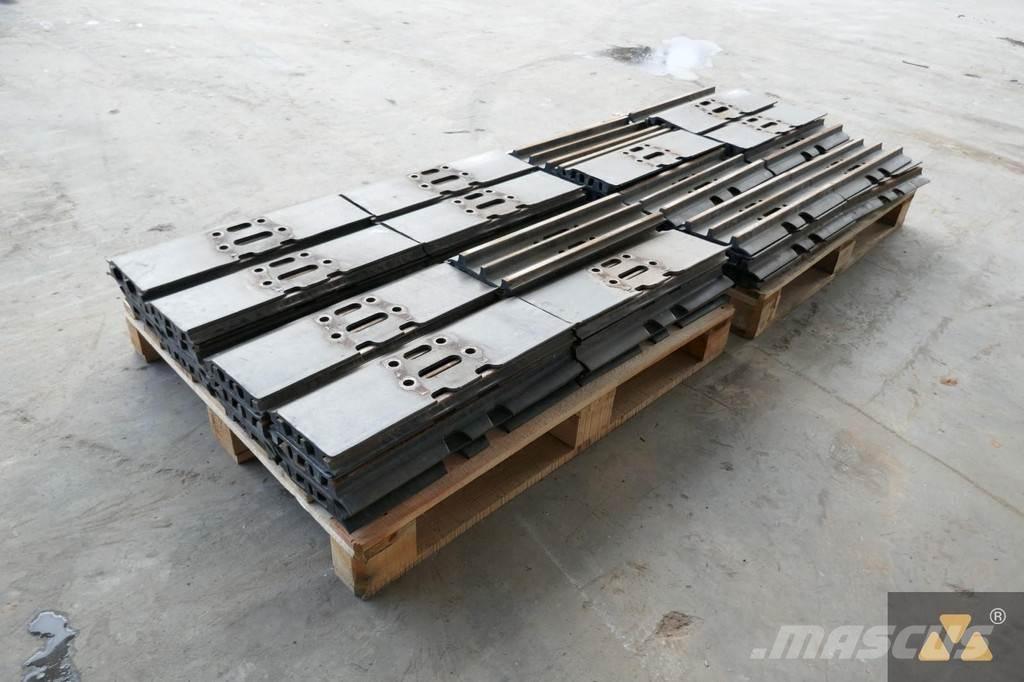 CAT 320 Trackshoes Pneumatiky, kolesá a ráfiky