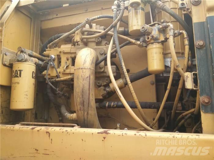 CAT 330 C Pásové rýpadlá