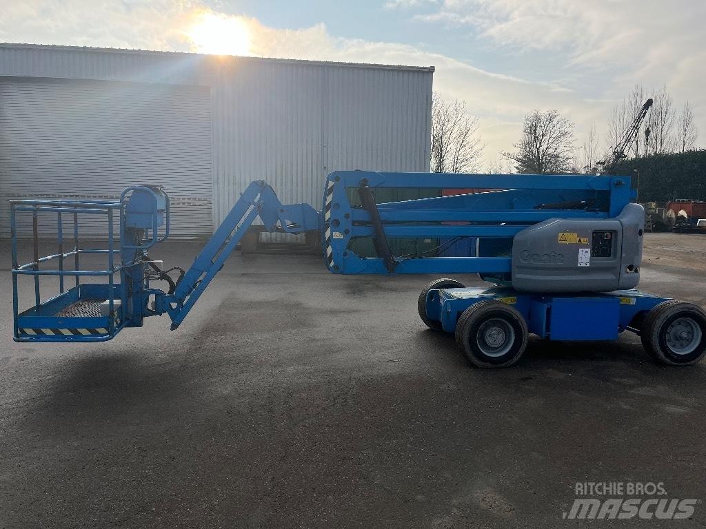 Genie Z 45/25 J Kĺbové plošiny