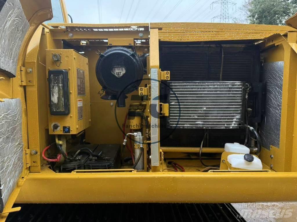 CAT 320 C L Pásové rýpadlá