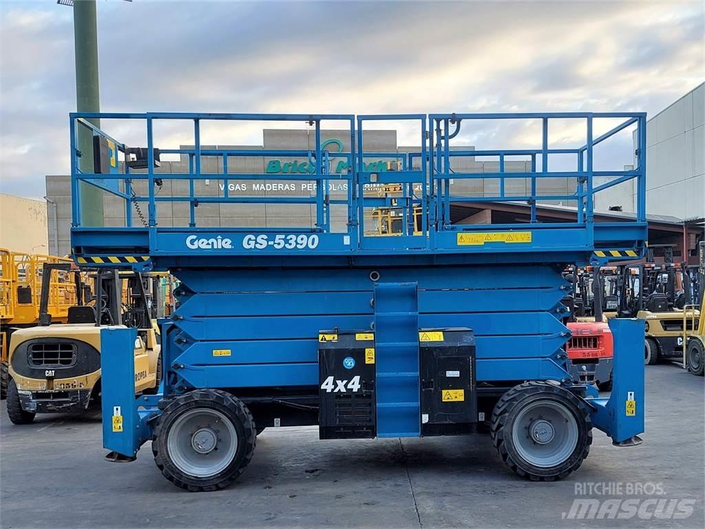 Genie GS5390RT Nožnicové zdvíhacie plošiny