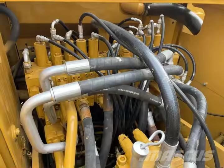 CAT 320 C Pásové rýpadlá