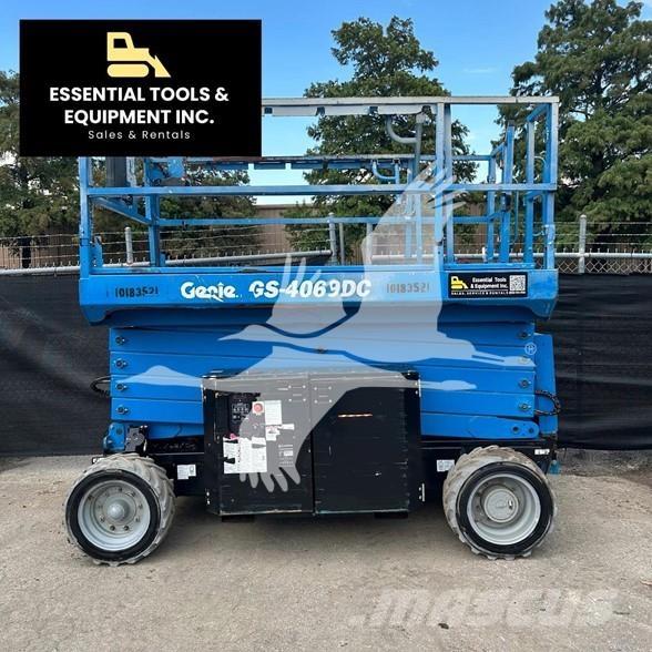 Genie GS4069DC Nožnicové zdvíhacie plošiny