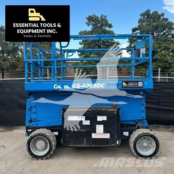 Genie GS4069DC Nožnicové zdvíhacie plošiny