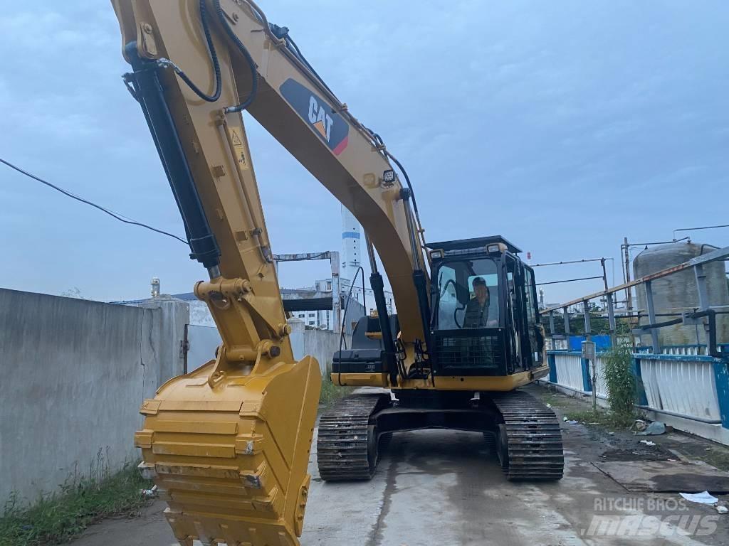 CAT 320 D Pásové rýpadlá