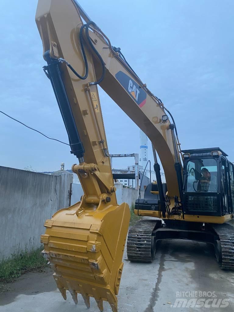CAT 320 D Pásové rýpadlá