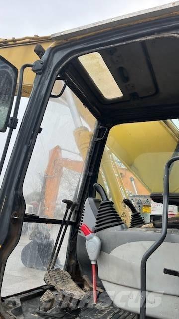 Komatsu PC 210-7 Pásové rýpadlá