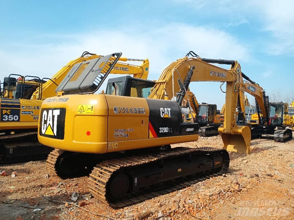 CAT 320D2 Midi rýpadlá 7 t - 12 t