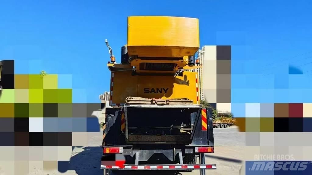 Sany SAC2000C8 Univerzálne terénne žeriavy