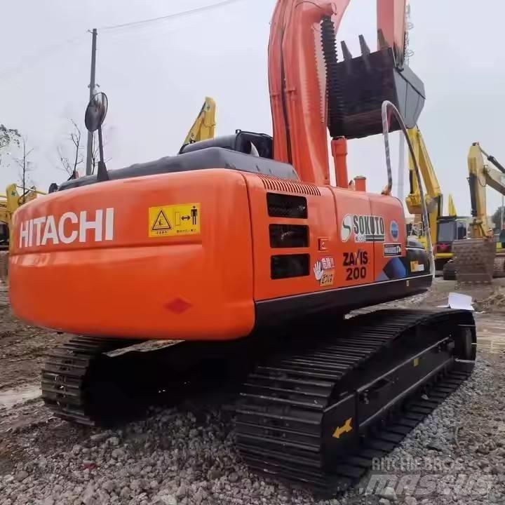 Hitachi ZX 200 Pásové rýpadlá