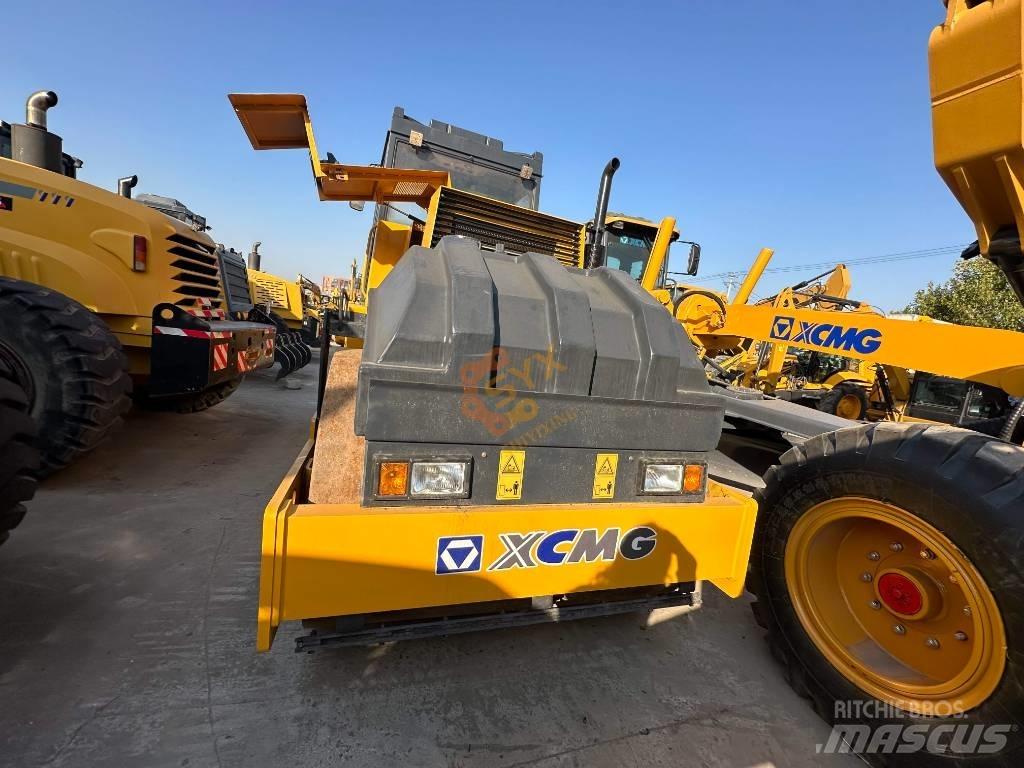 XCMG XD 103 Tandemové valce