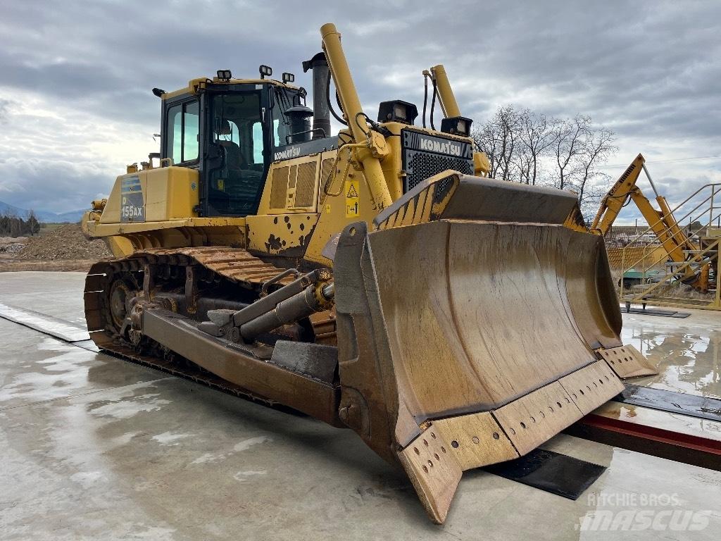 Komatsu D155 AX-6 Pásové dozéry