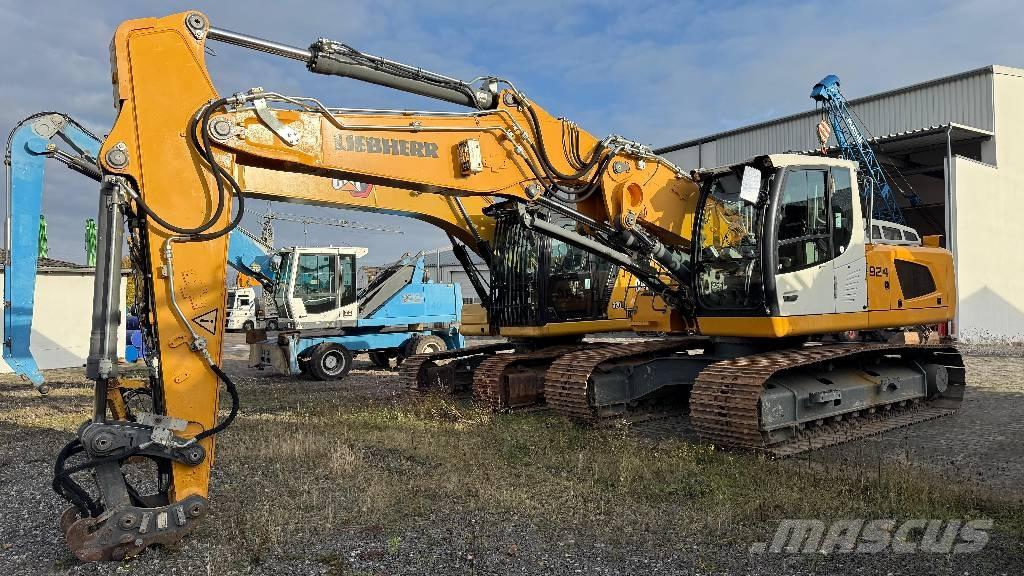 Liebherr R924 SLC Pásové rýpadlá