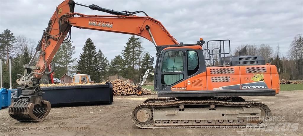 Doosan DX300 LC-5 Pásové rýpadlá