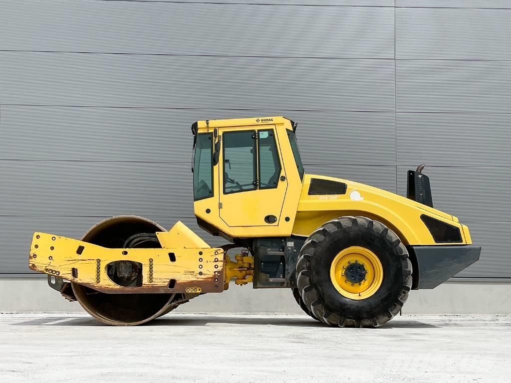 Bomag BW 216 DH-4i Ťahačové valce