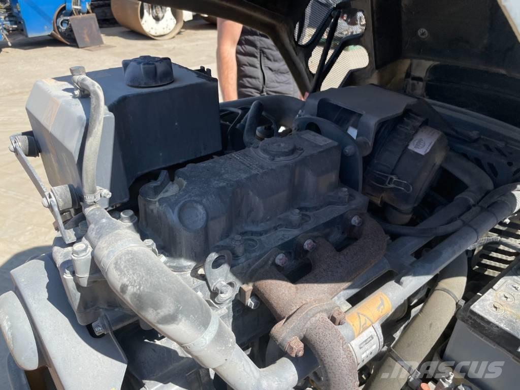 Hamm HD 12 VT Kombinované valce