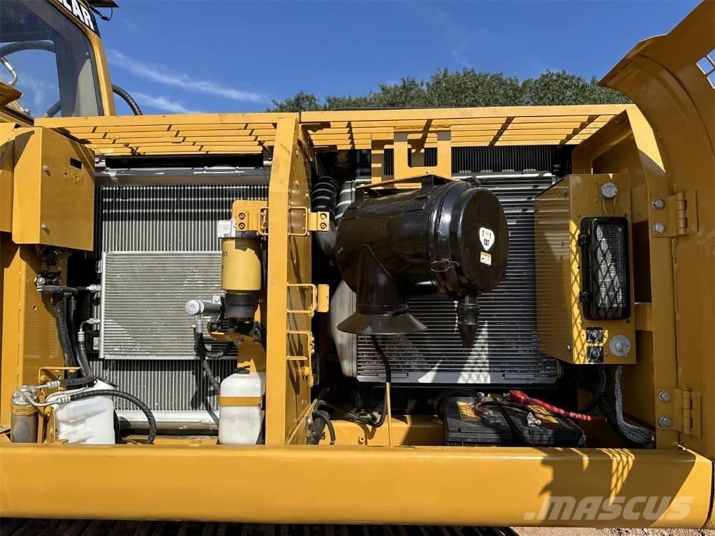 CAT 325 CL Pásové rýpadlá