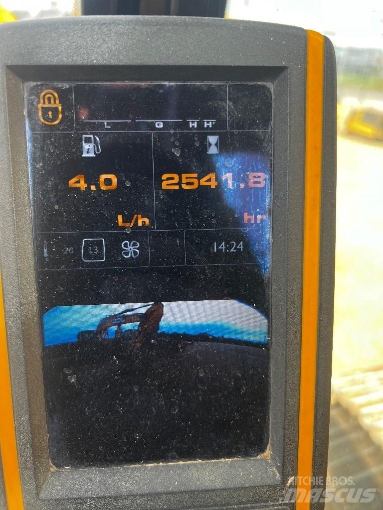JCB JS 220 N LC Pásové rýpadlá